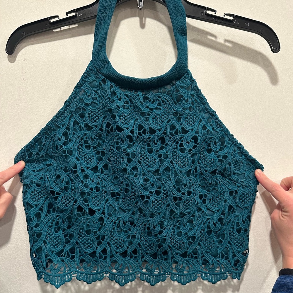 Ladies vintage Y2K Charlotte Russe halter top.